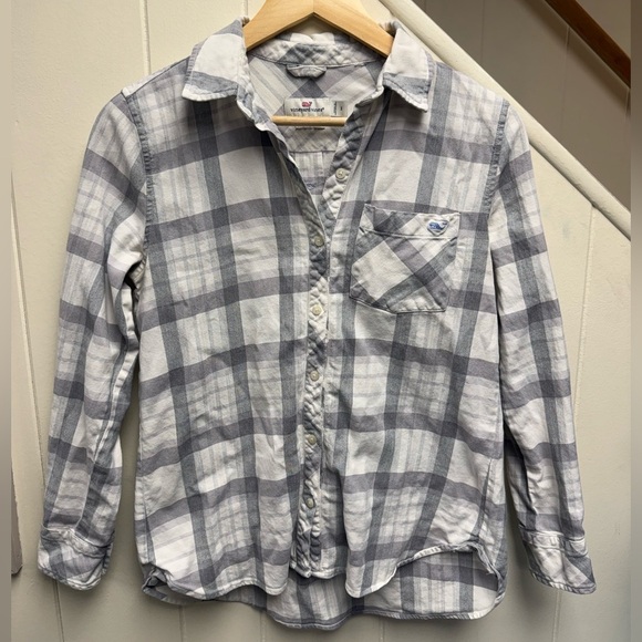 Vineyard Vines Tops - Vineyard Vines Women’s Light Gray Button Up Relaxed Fit Plaid Cotton Top Size 2